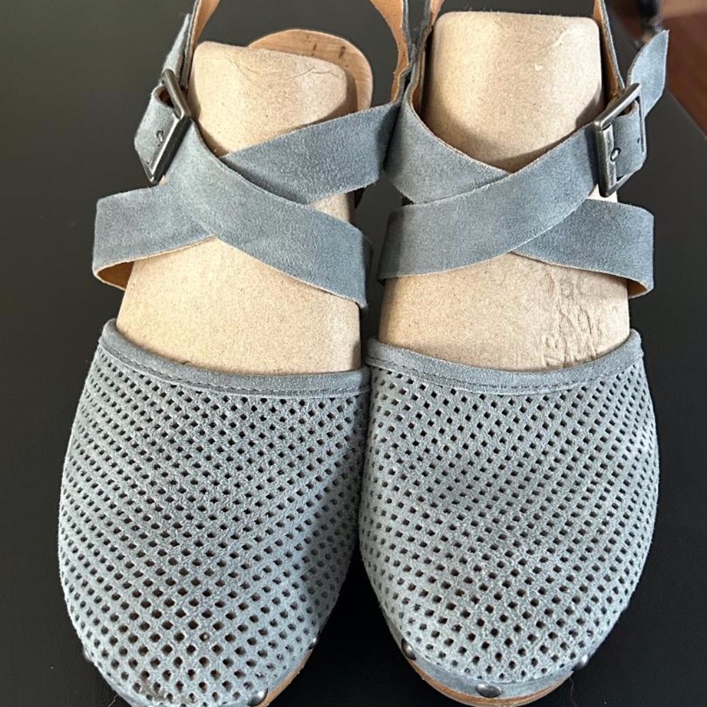 Korks Abloom Strappy Heeled Clog Size 9